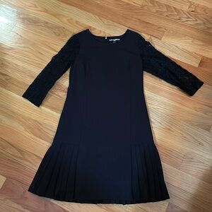 Karl Lagerfeld size 10 lace sleeve dress